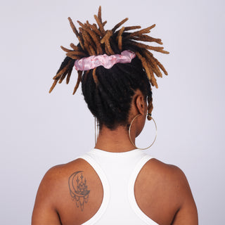 Scrunchie | Strawberry Milk